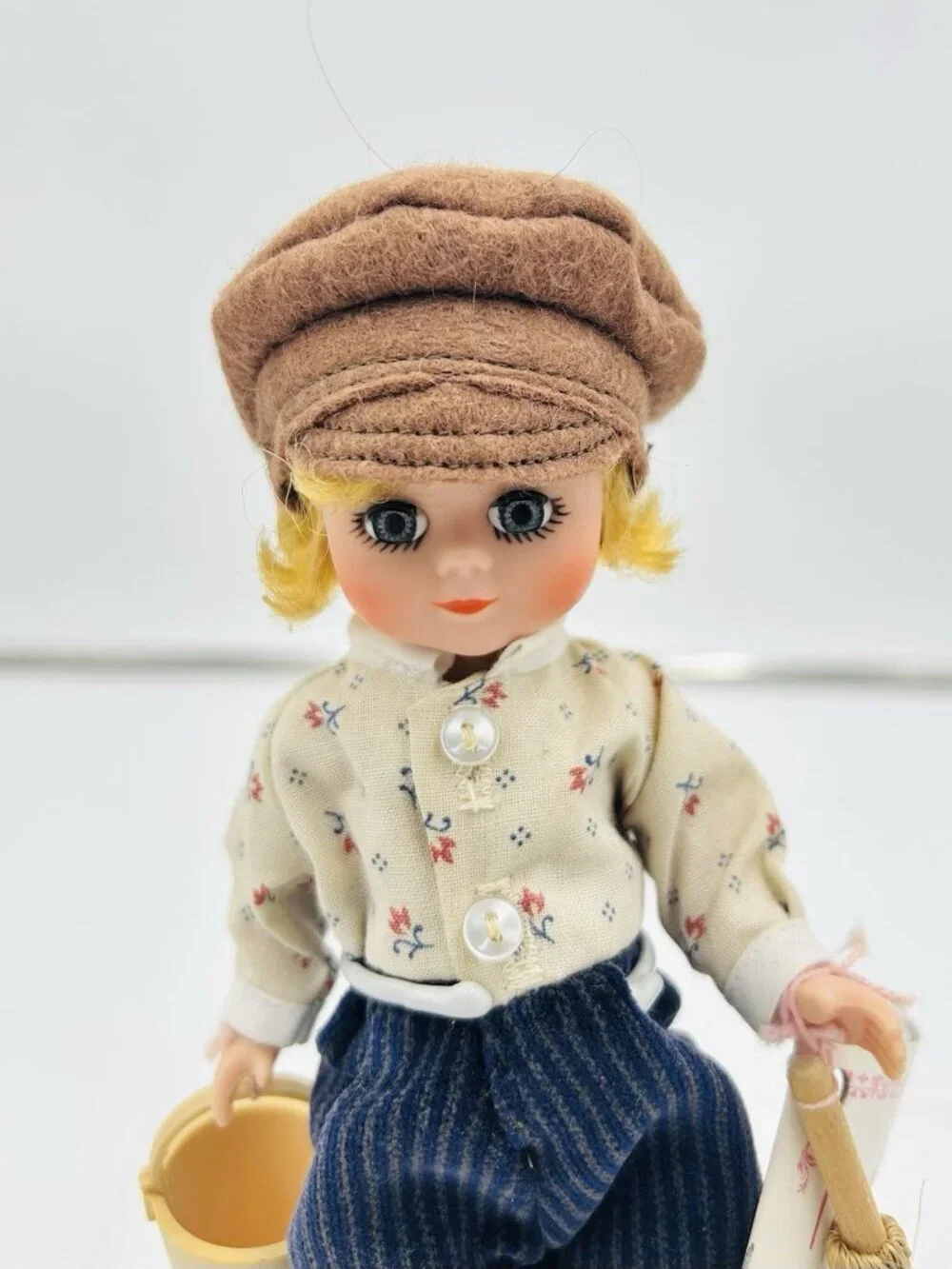 Madame Alexander  Showcase Tom Sawyer #491 8